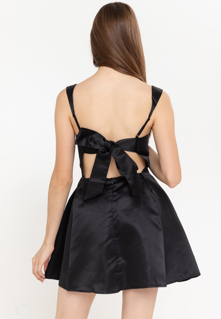 Muse Graceful Aura Square Neck Dress