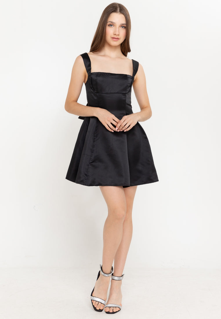 Muse Graceful Aura Square Neck Dress