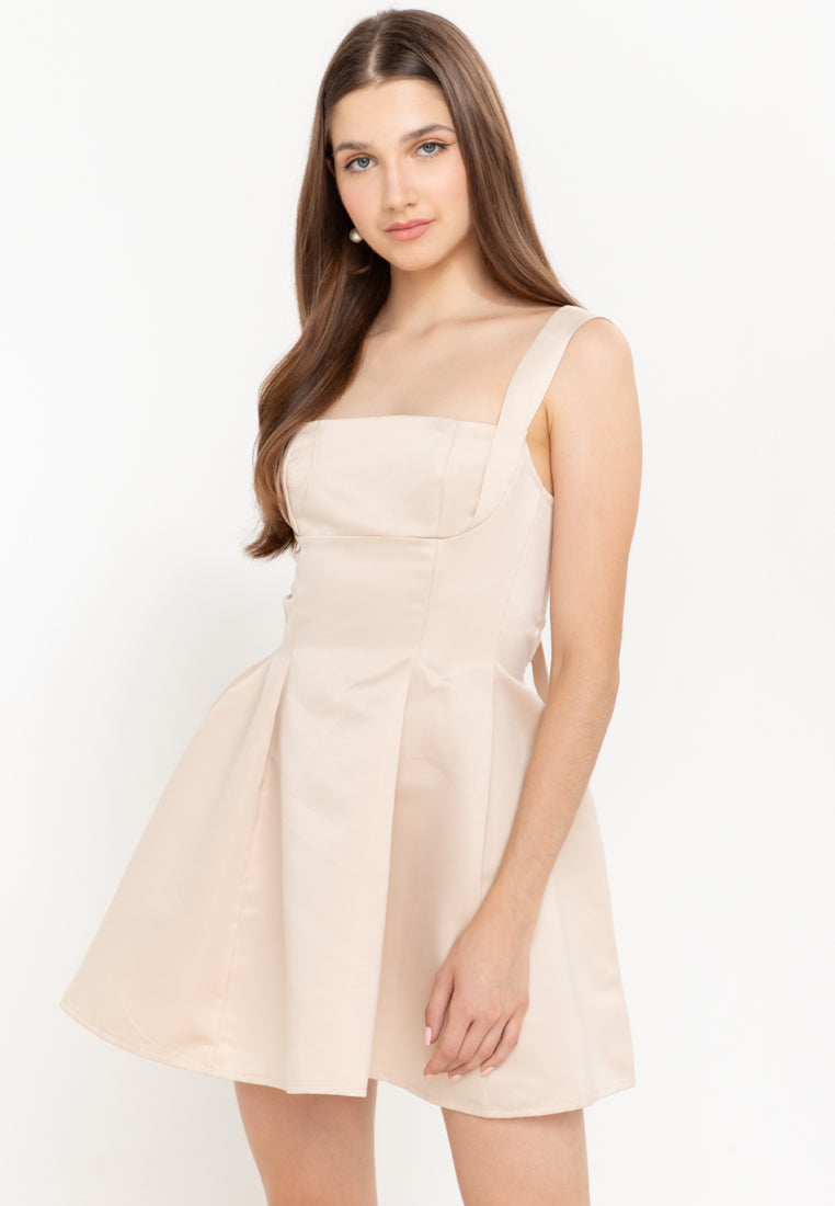 Muse Graceful Aura Square Neck Dress