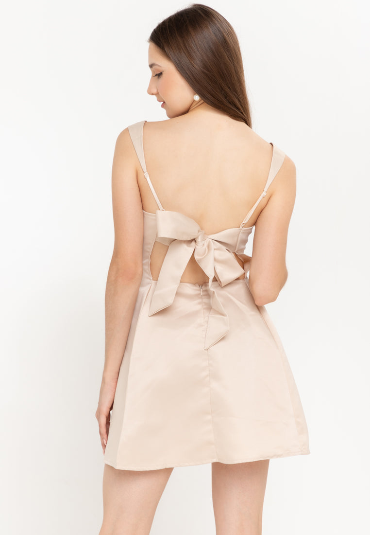 Muse Graceful Aura Square Neck Dress
